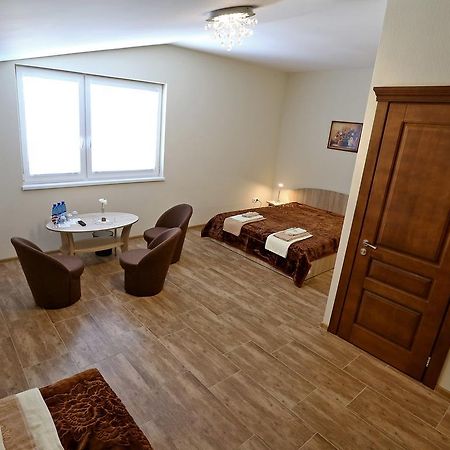 Juro Guest House Šiauliai Buitenkant foto