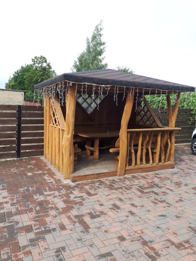 Juro Guest House Šiauliai Buitenkant foto